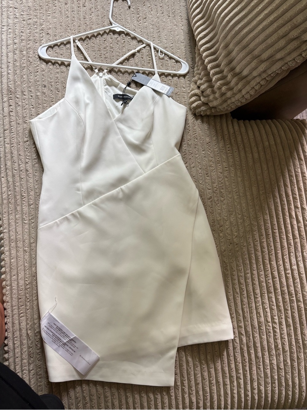 BCBGMAXAZRIA White Cocktail Dress